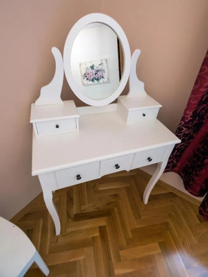 M. De Dominisa 5 Apartment Rab Town