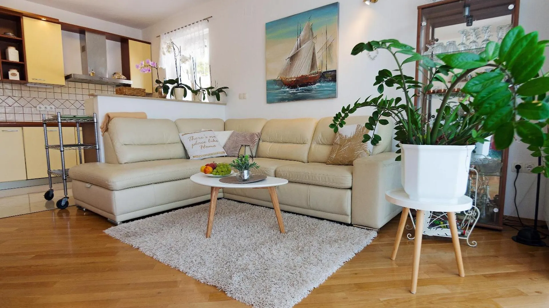M. De Dominisa 5 Apartment Rab Town
